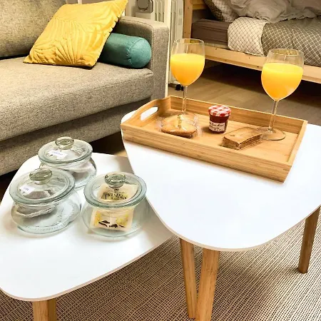 Apartment Studio Avec Lumiere D'ambiance - Proche Victoire *