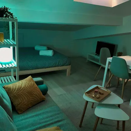 Apartment Studio Avec Lumiere D'ambiance - Proche Victoire Bordeaux