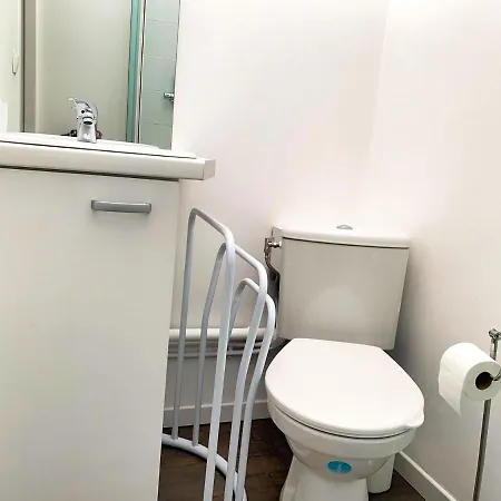 Studio Avec Lumière D'ambiance - Proche Victoire Appartement
